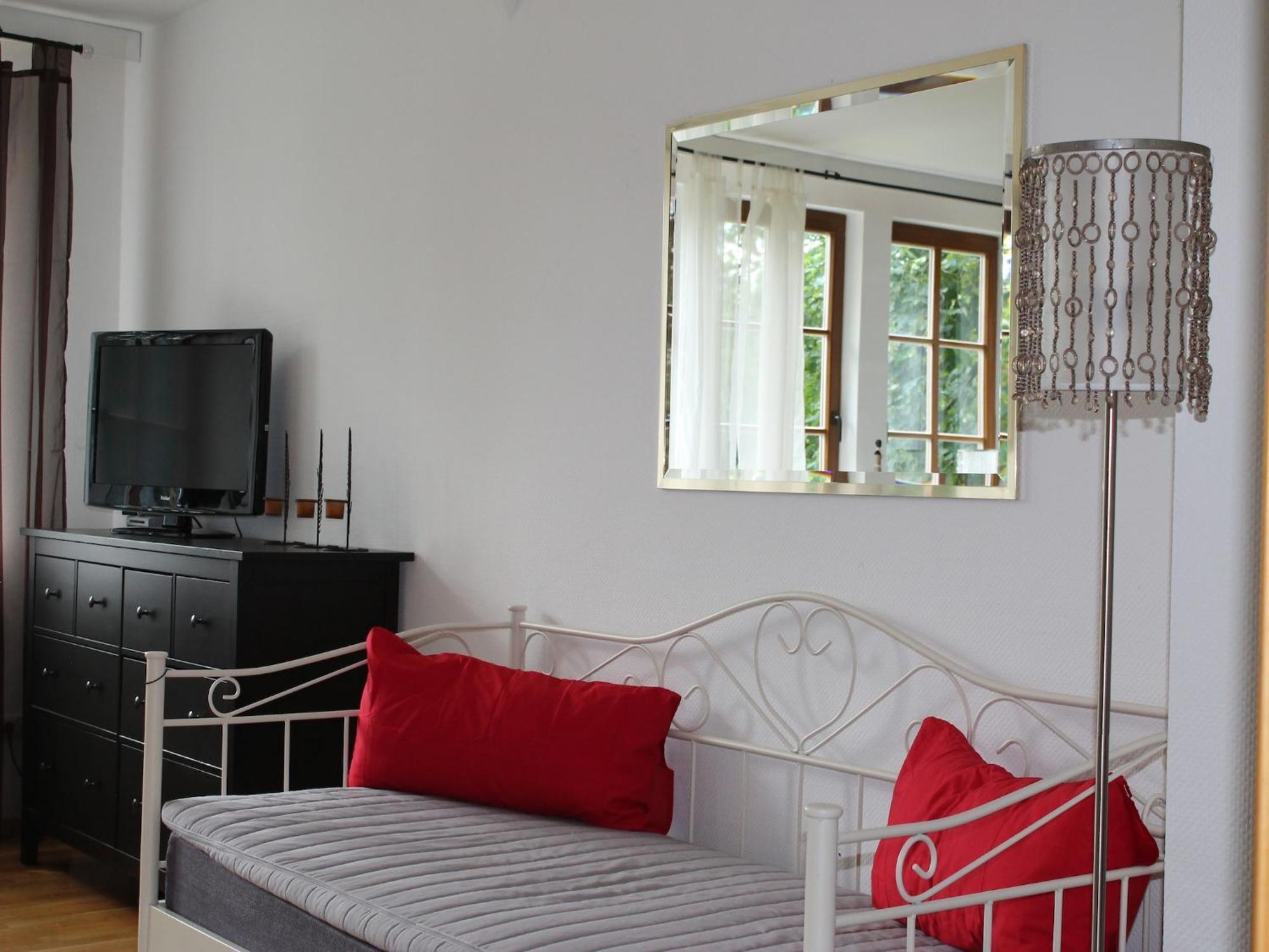 הוילה Mansion In Gressow With Terrace Garden Bbq Pond Bicycles מראה חיצוני תמונה